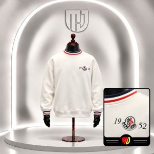 دورس سفید یقه قرمز 1952 MONCLER